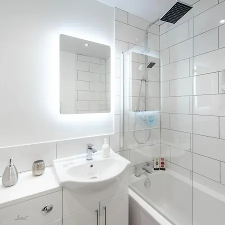 Liverpool Harrow Road Sleeps 6- Infinity Apartment Exterior photo